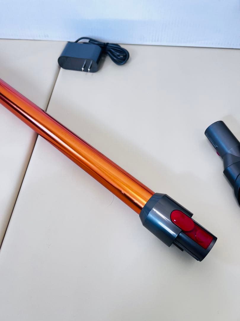 Dyson Cyclone V10 Fluffy SV12 本体