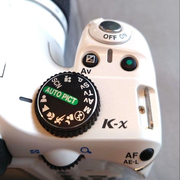 PENTAX K-x ホワイト シャッター約7500回 ※撮影時に汚れ写りあり