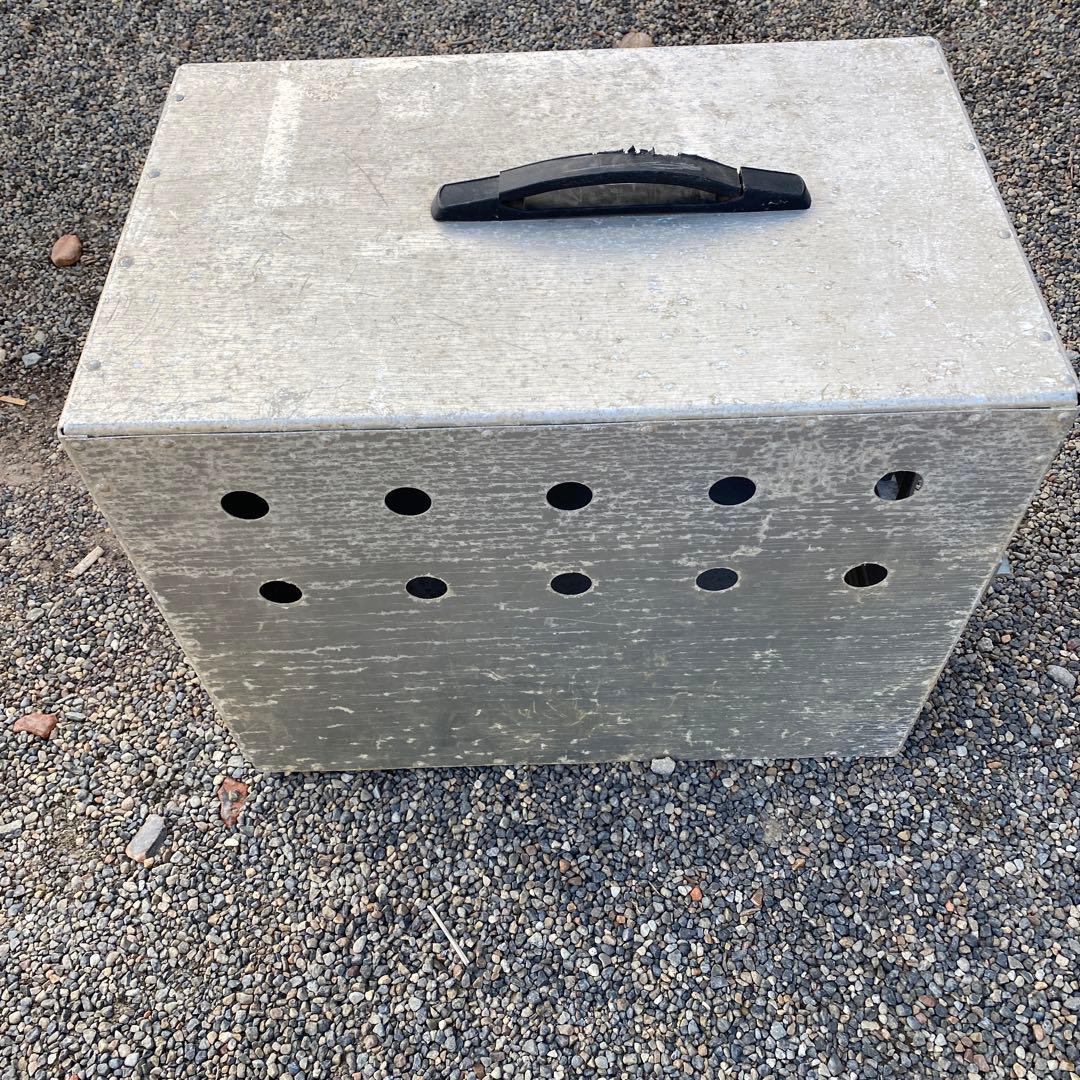 金属製中型犬用ケージ