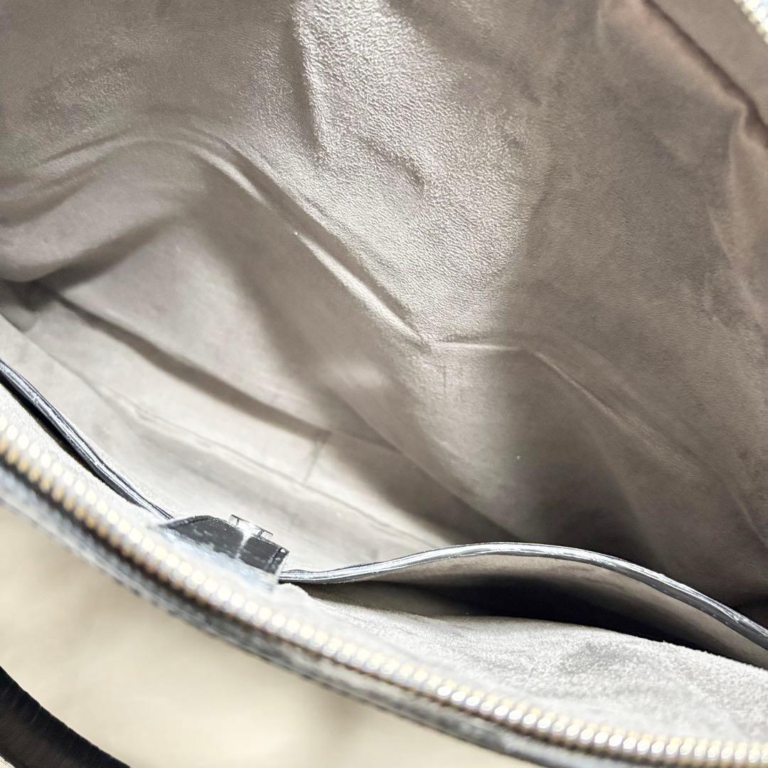 ペッレモルビダ　キャピターノ　ブリーフケース　ビジネスバッグ　2室　2way