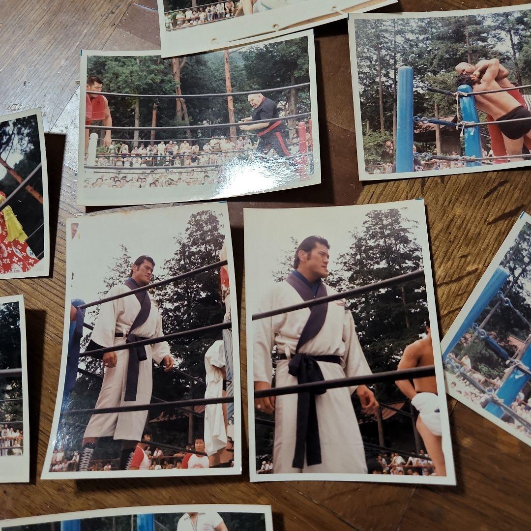 3万8千円までです。お譲り致しますアントニオ猪木藤波辰夫本物の生写真