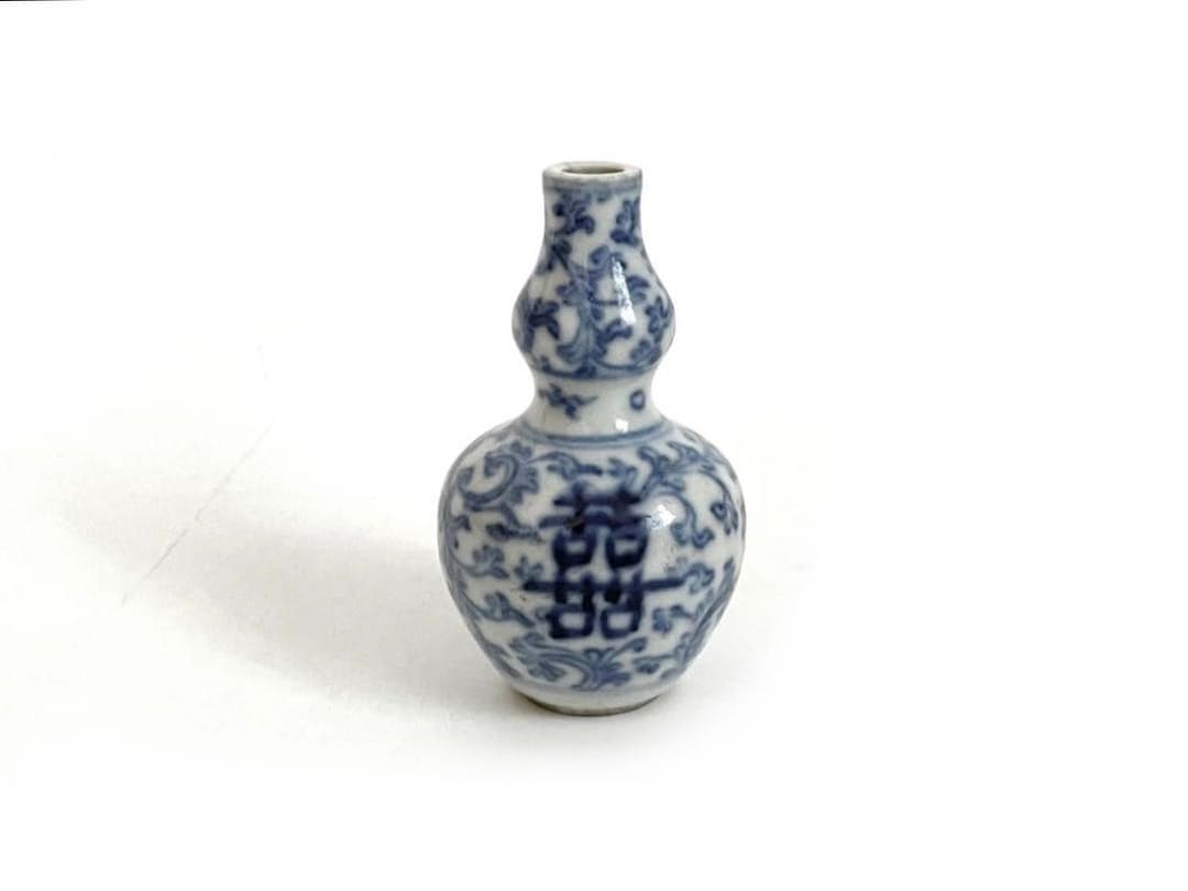 骨董　アンティーク　染付　鼻煙壷　瓢形　唐草喜字　コレクション　中国骨董