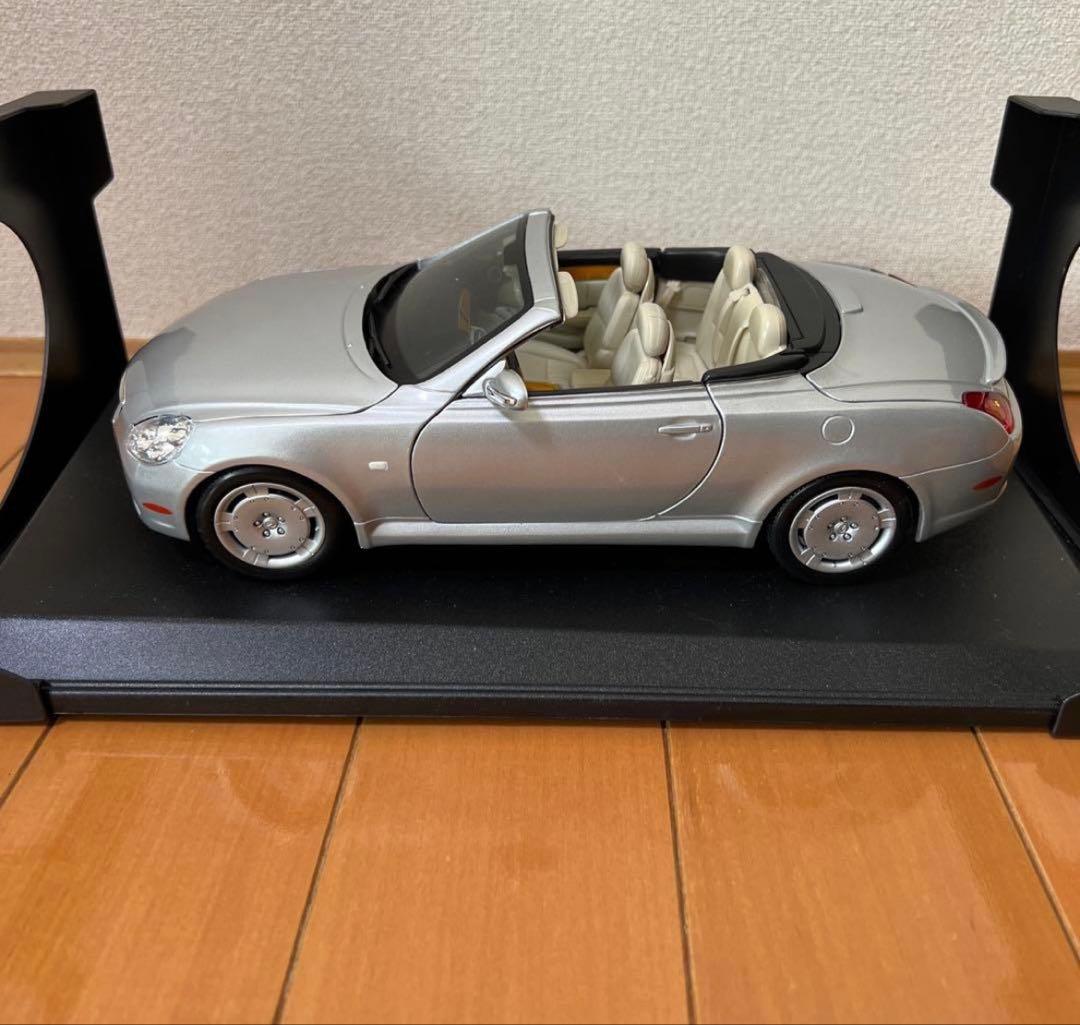 お値下げ可能　レクサス　SC430 1/18