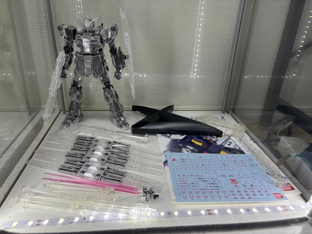 【MG 1/100 Ver.Ka】 νガンダム ・サザビー 【メカニカルクリア】