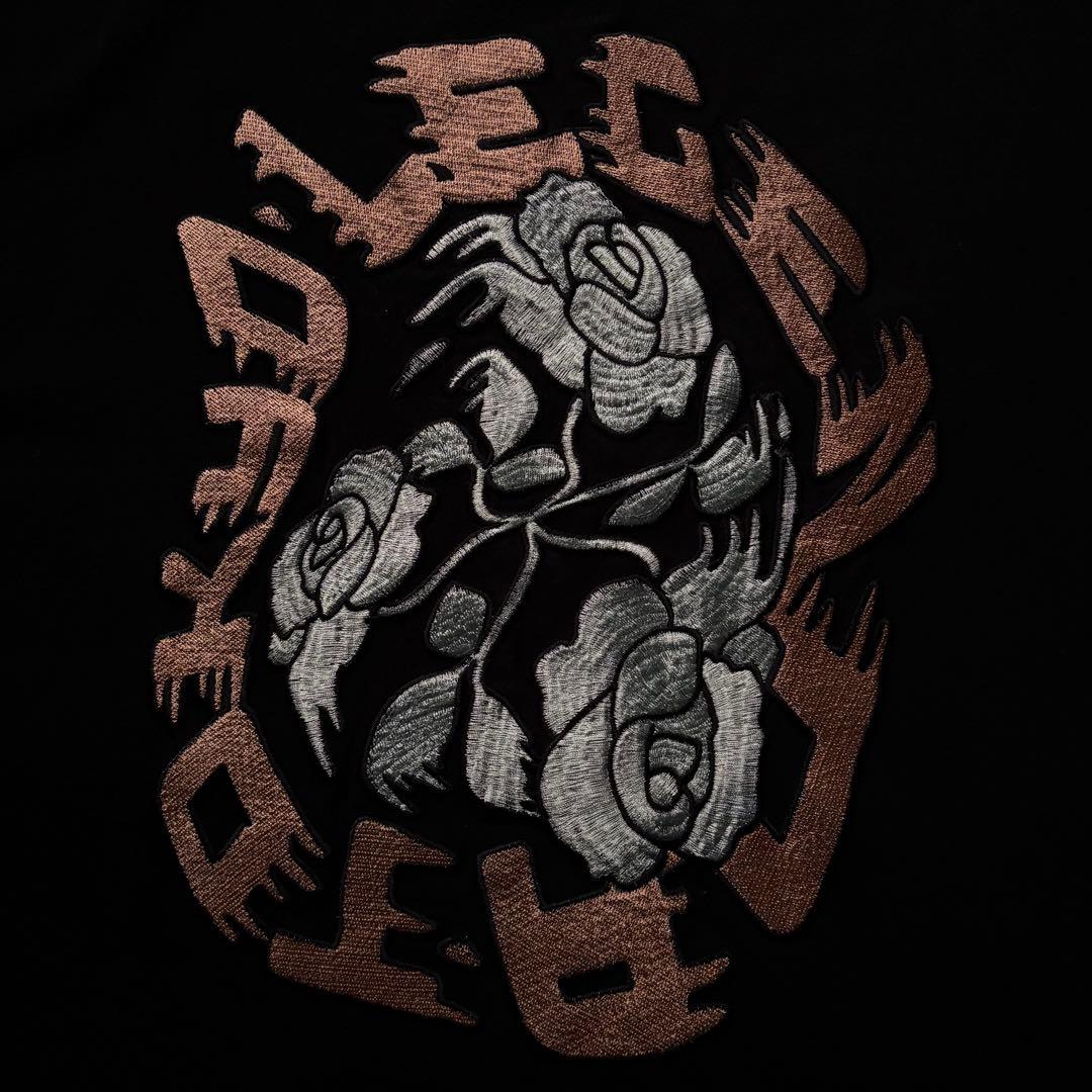 【韓国製】 レジェンダ アーチローズ刺繍Tシャツ 薔薇 ブラック フリーサイズ
