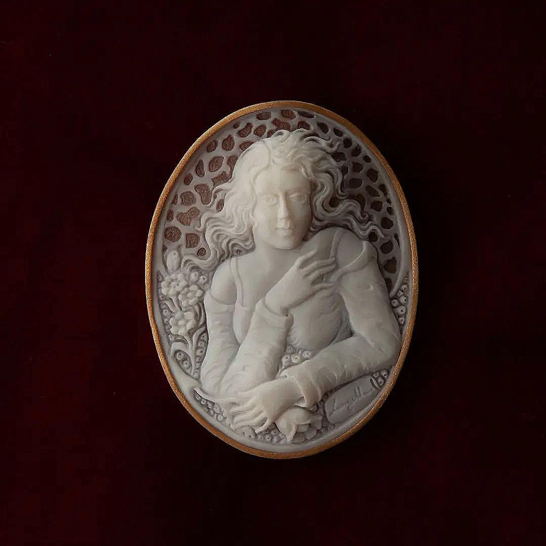 シェルカメオ　愛と美の女神アフロディーテ　k18　ブローチ　ペンダント