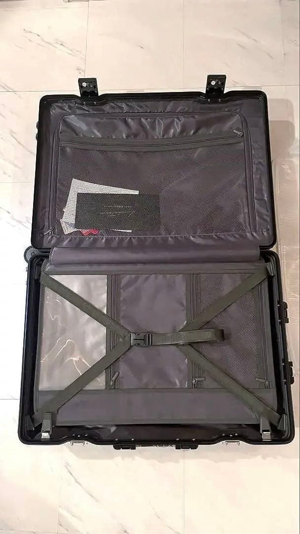 楽天ランキング1位スーツケース　リベティーマッドブラック　Mサイズ65リットル