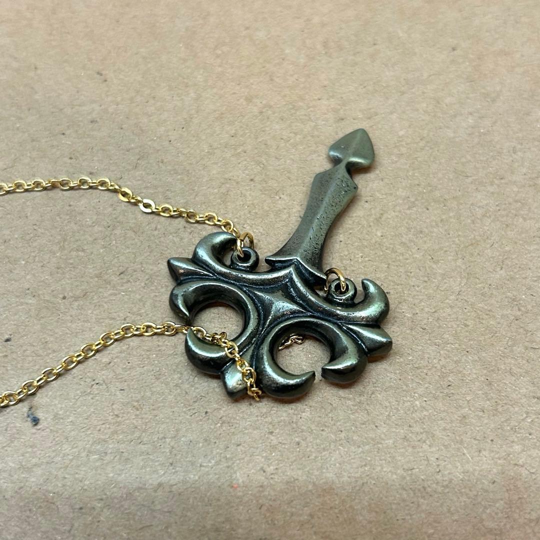 最終値下げ　HUNTER×HUNTER シズクのペンダント 幻影旅団　逆十字