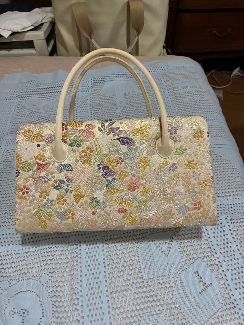 唐織　アイボリー 利休バック