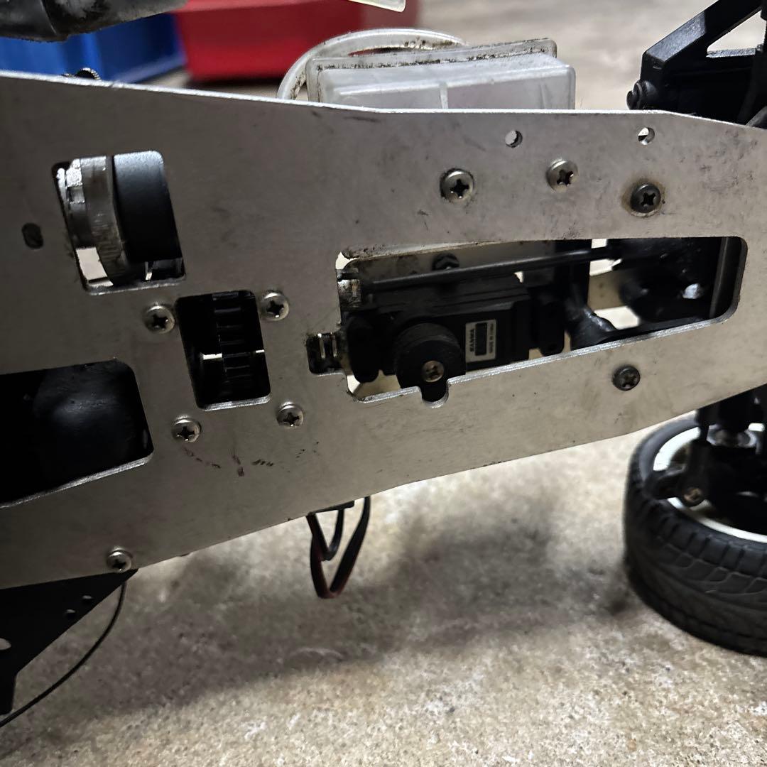 ロ*ー様 京商　エンジン　ラジコン　スカイライン