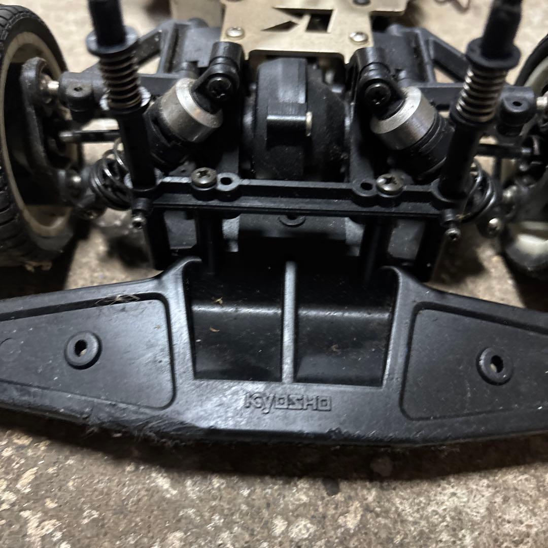 ロ*ー様 京商　エンジン　ラジコン　スカイライン