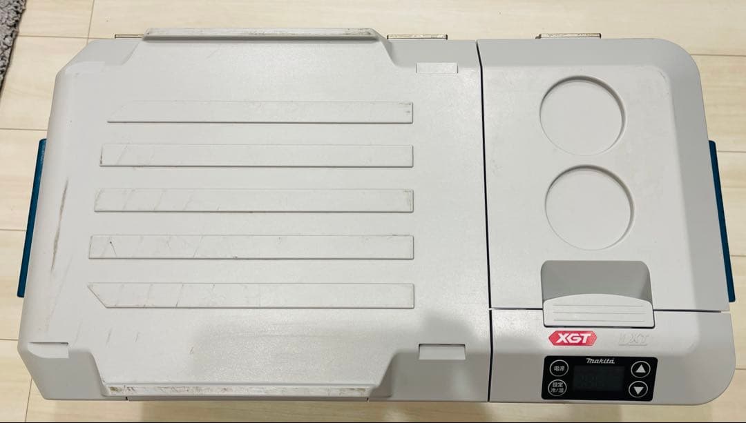 送料無料　MAKITA マキタ 充電式保冷温庫 CW001G クーラーボックス