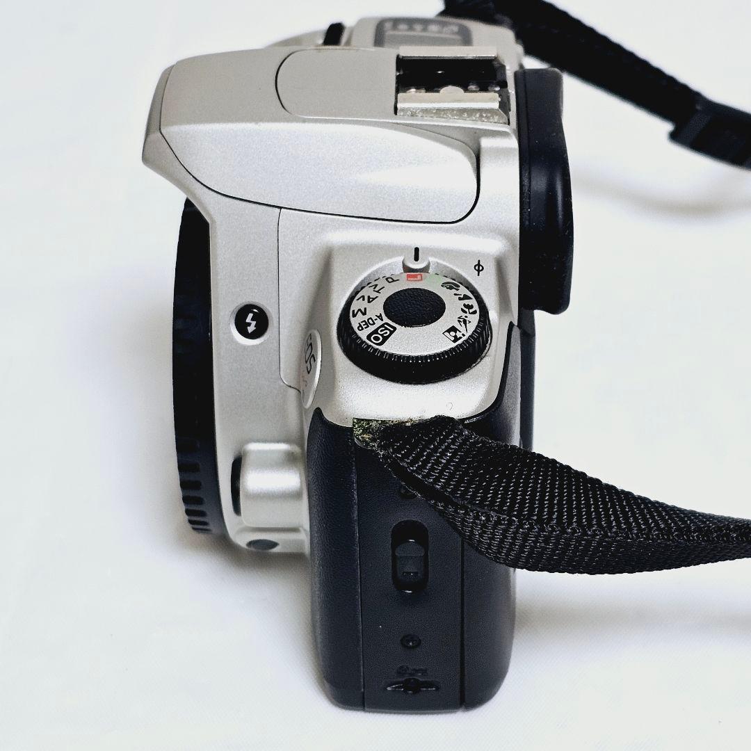 Canon EOS Kiss3 レンズ付　フイルムカメラ　バッグ