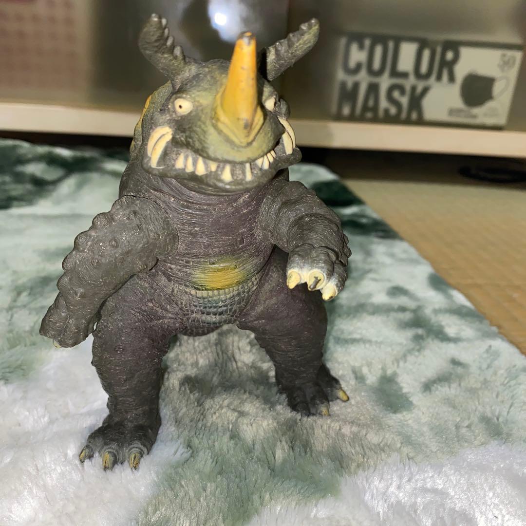 ウルトラマンネロンガ