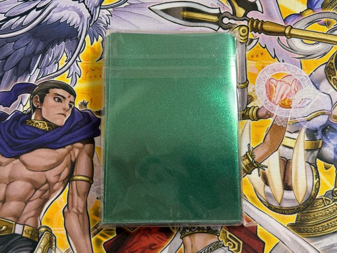 た*す様 遊戯王　未開封　初期ロゴ　メタリックスリーブ　グリーン　50枚　デラッ