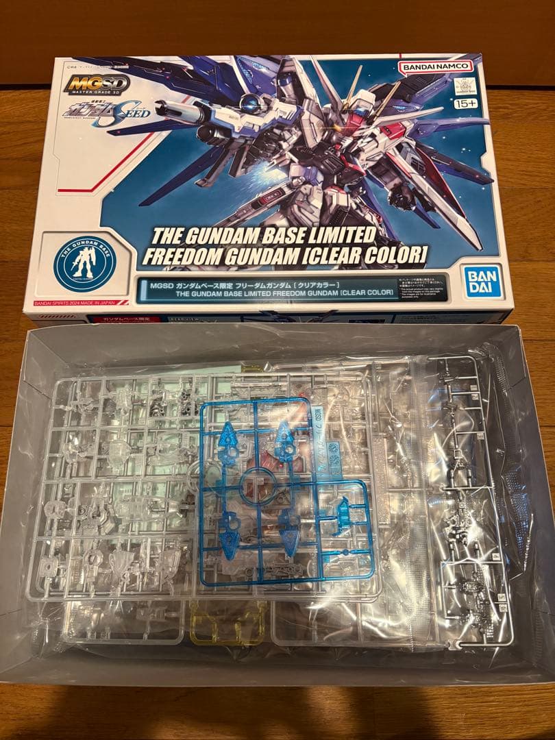 MGSD フリーダムガンダムクリアカラー バルバトスアイアンブラッドコーティング