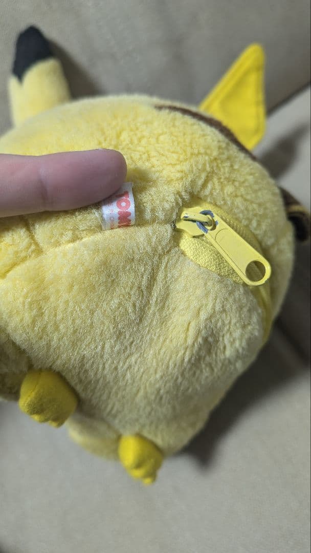 ポケモン　おしゃべりピカチュウ　ぬいぐるみ（音声動作確認済み）