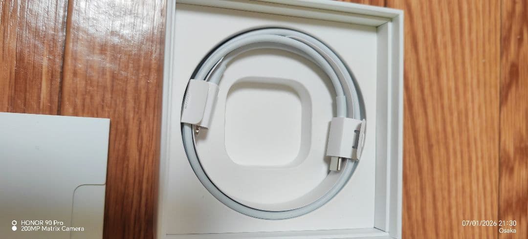 AirPods Pro ワイヤレス充電ケース付き問題なく動作します。