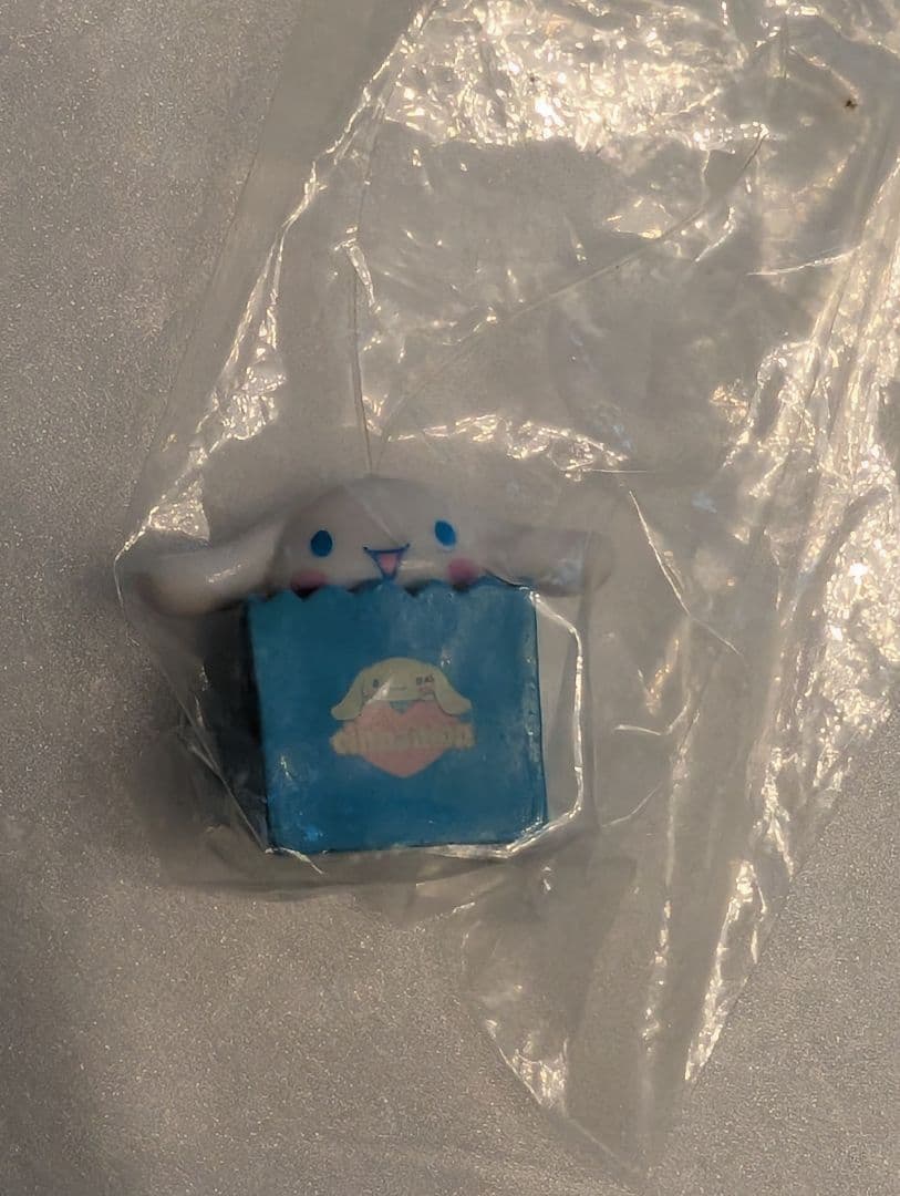 シナモロール　ストラップ　カード