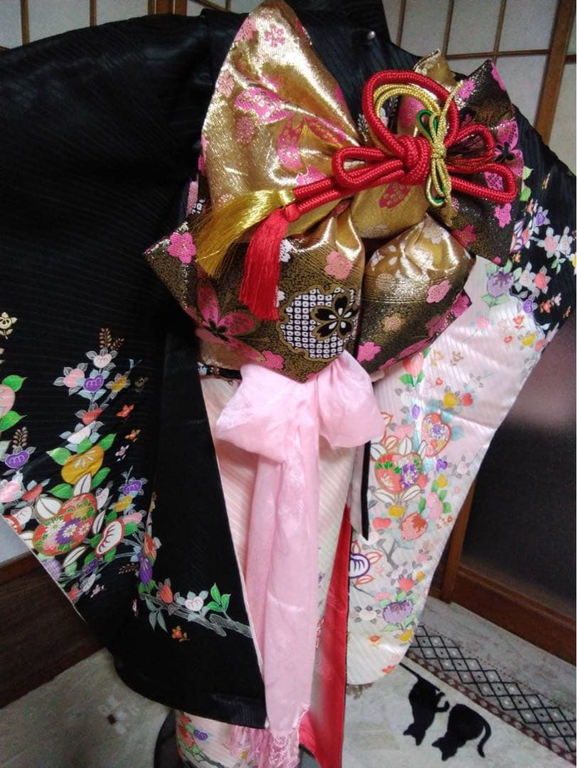 7歳向け・化繊・お着物のセット・目立たない汚れあり