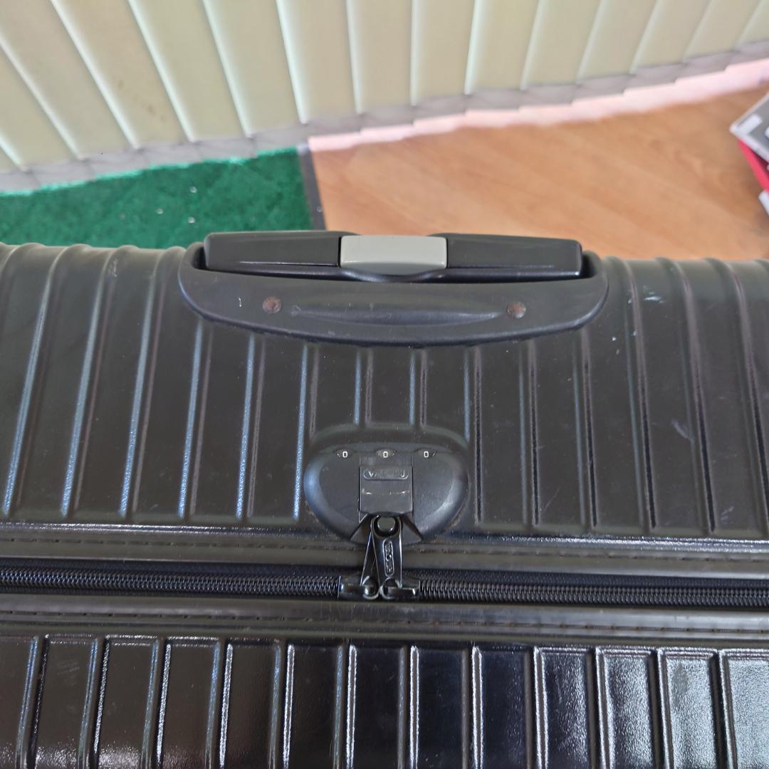 リモワ・スーツケース（２輪）