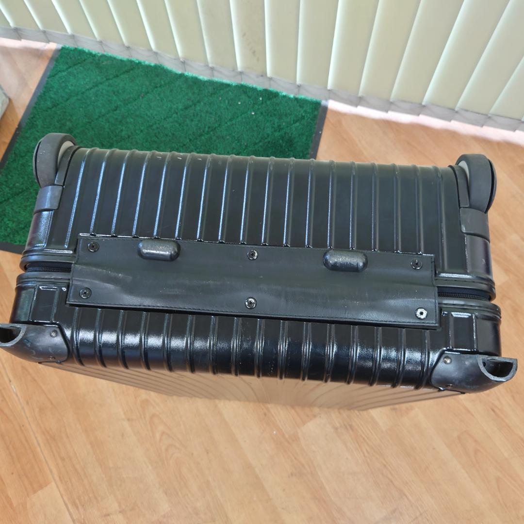 リモワ・スーツケース（２輪）