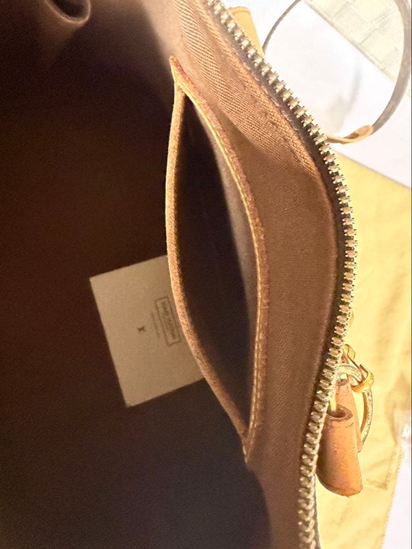 LOUIS VUITTON モノグラムハンドバッグ