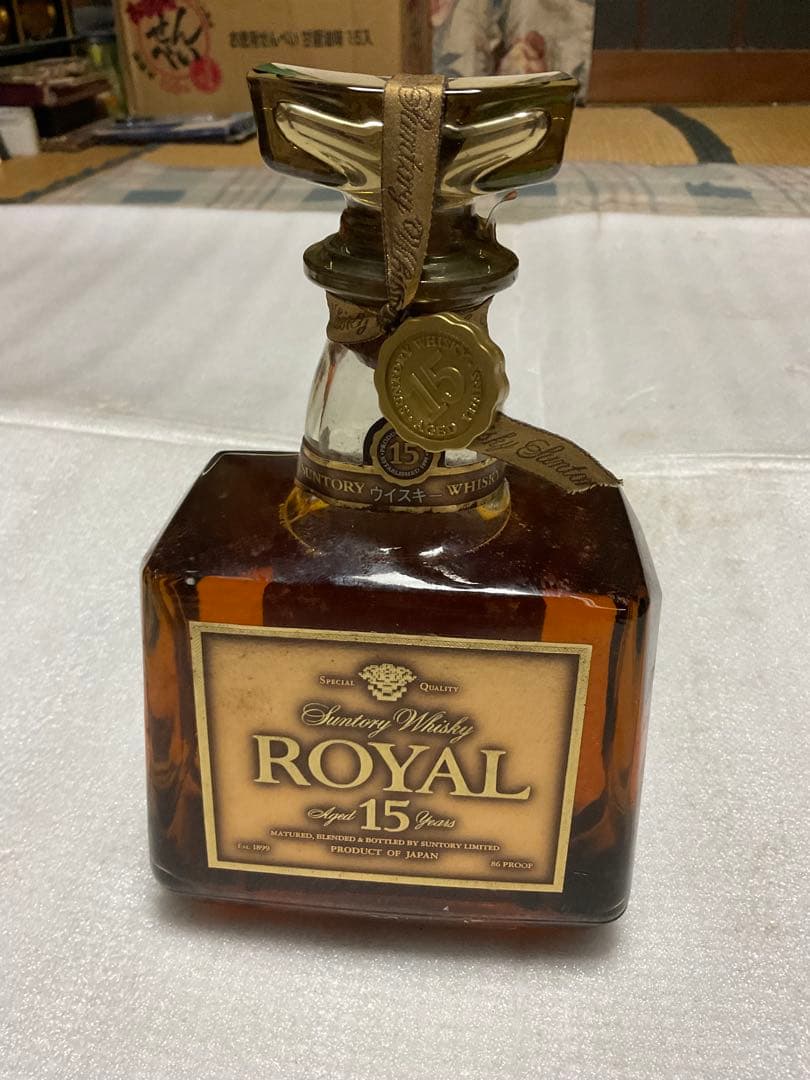サントリー・ウイスキー・ロイヤル12年。【未開封／箱付き、説明書有り】。