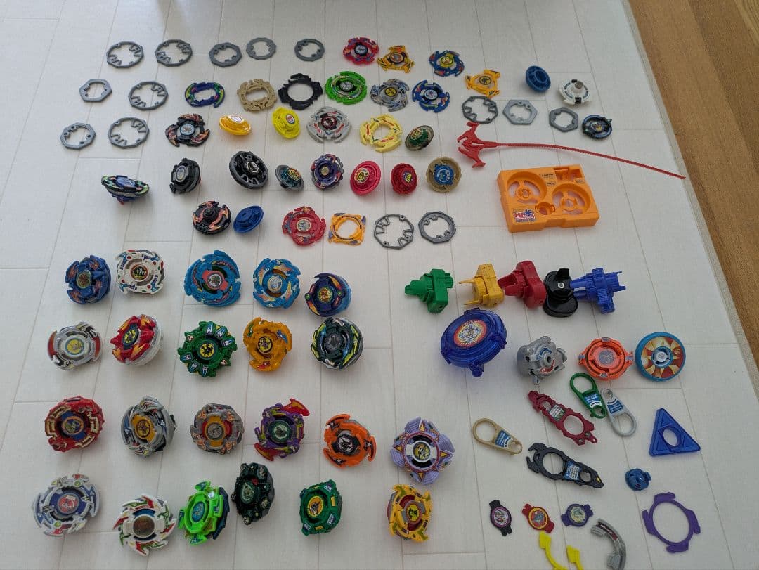 ご*き様 旧式　ベイブレード色々　パーツ色々