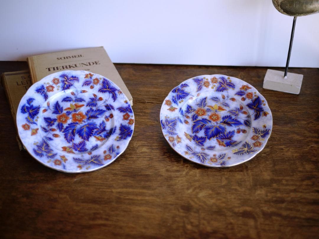 印判中皿2枚　FLOWBLUE　赤絵金彩　花唐草文様　ベロ藍伊万里　銅版転写染付