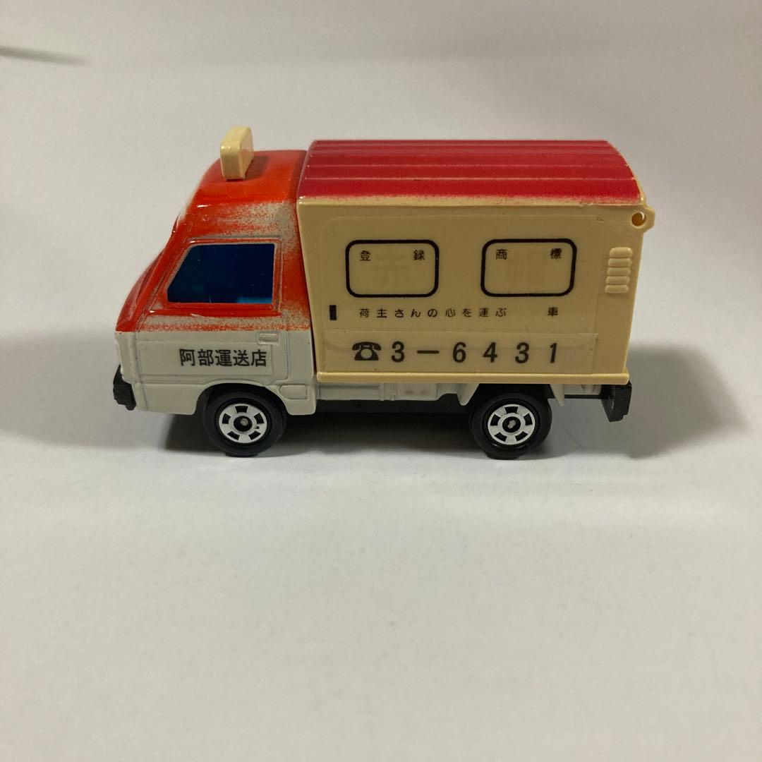 日本製トミカ　スバル　サンバー　赤帽