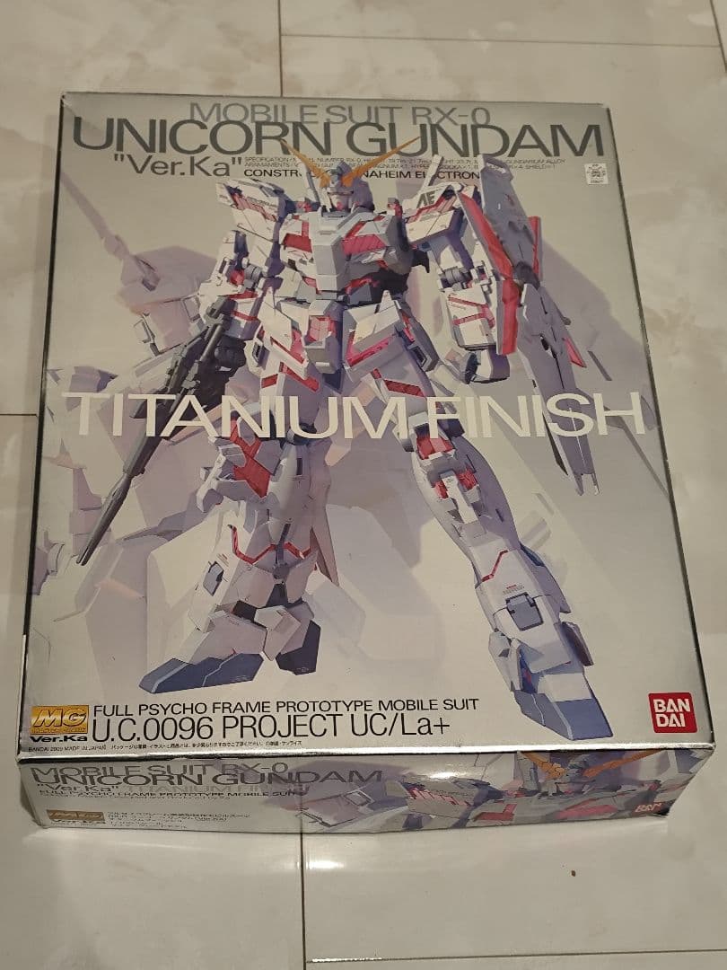 MG ユニコーンガンダム var.ka チタニウムフィニッシュ