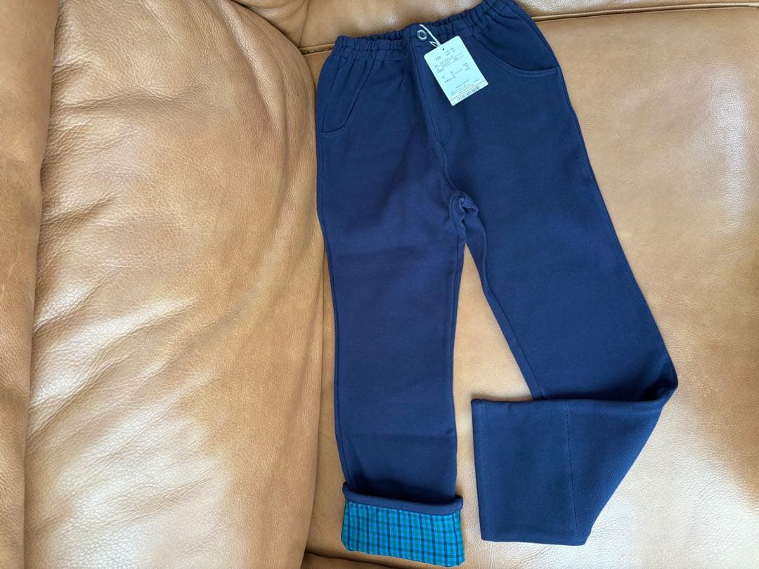 早い物勝ち！【新品130cm】ファミリア10分丈パンツ ネイビー×チェックズボン