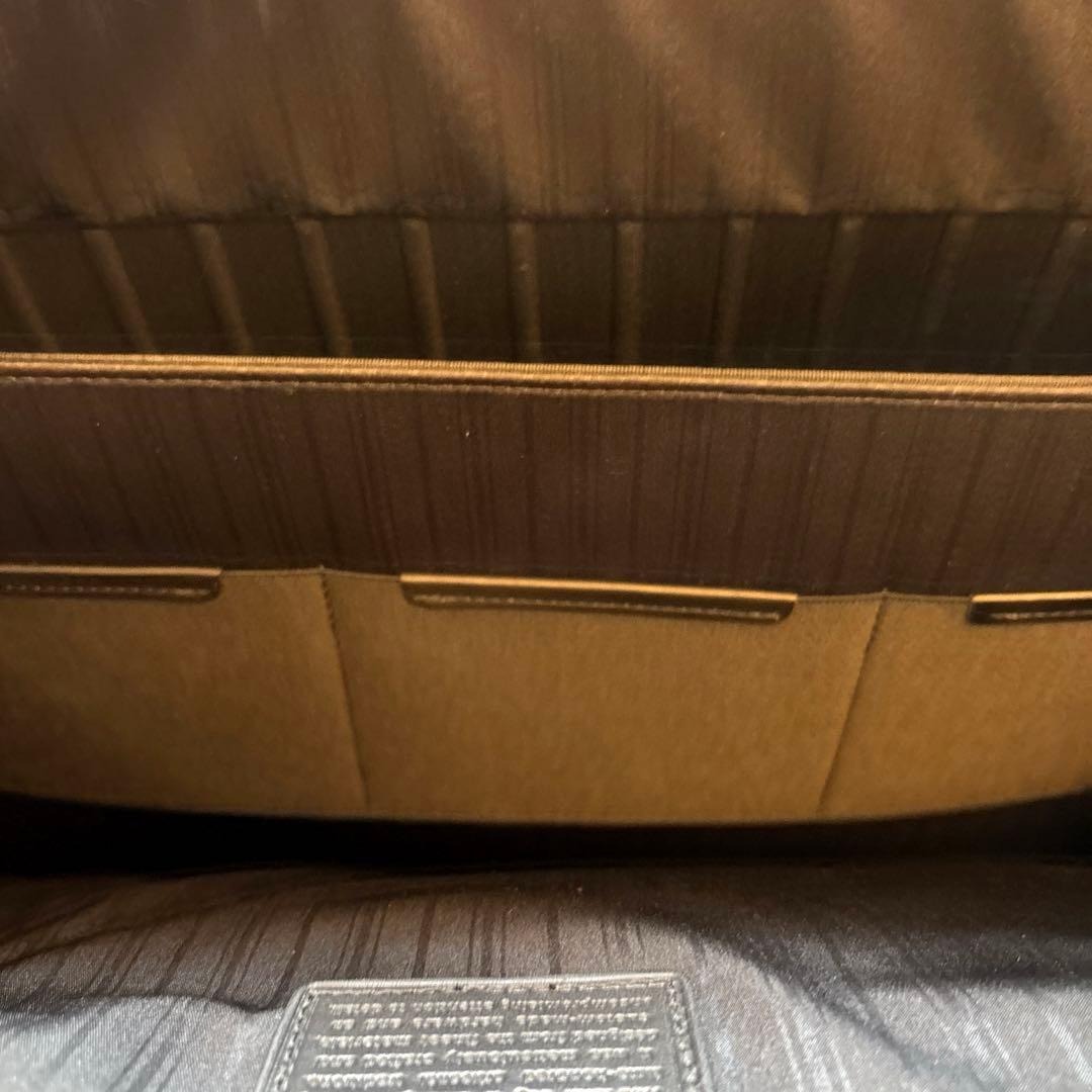 ぱんだ‼️ビジネスマンに人気‼️TUMI ブラック ビジネスバッグ