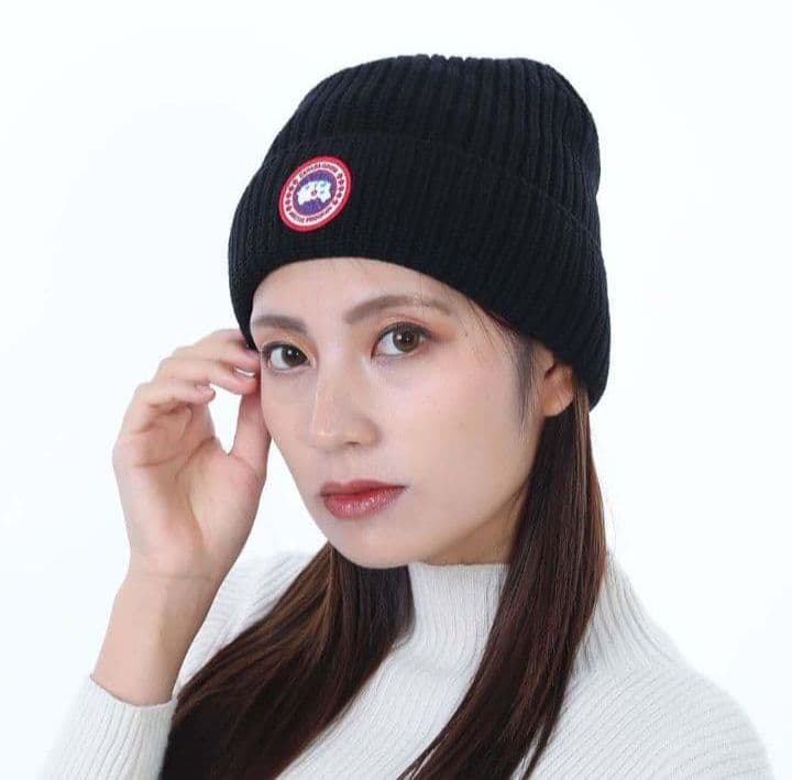 美品   カナダグース 5026M 9061 ニット帽