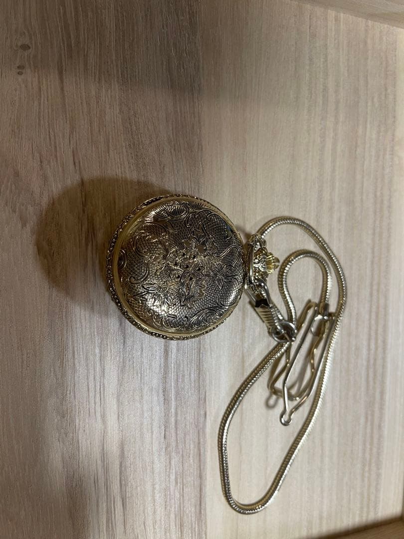 クォーツの懐中時計