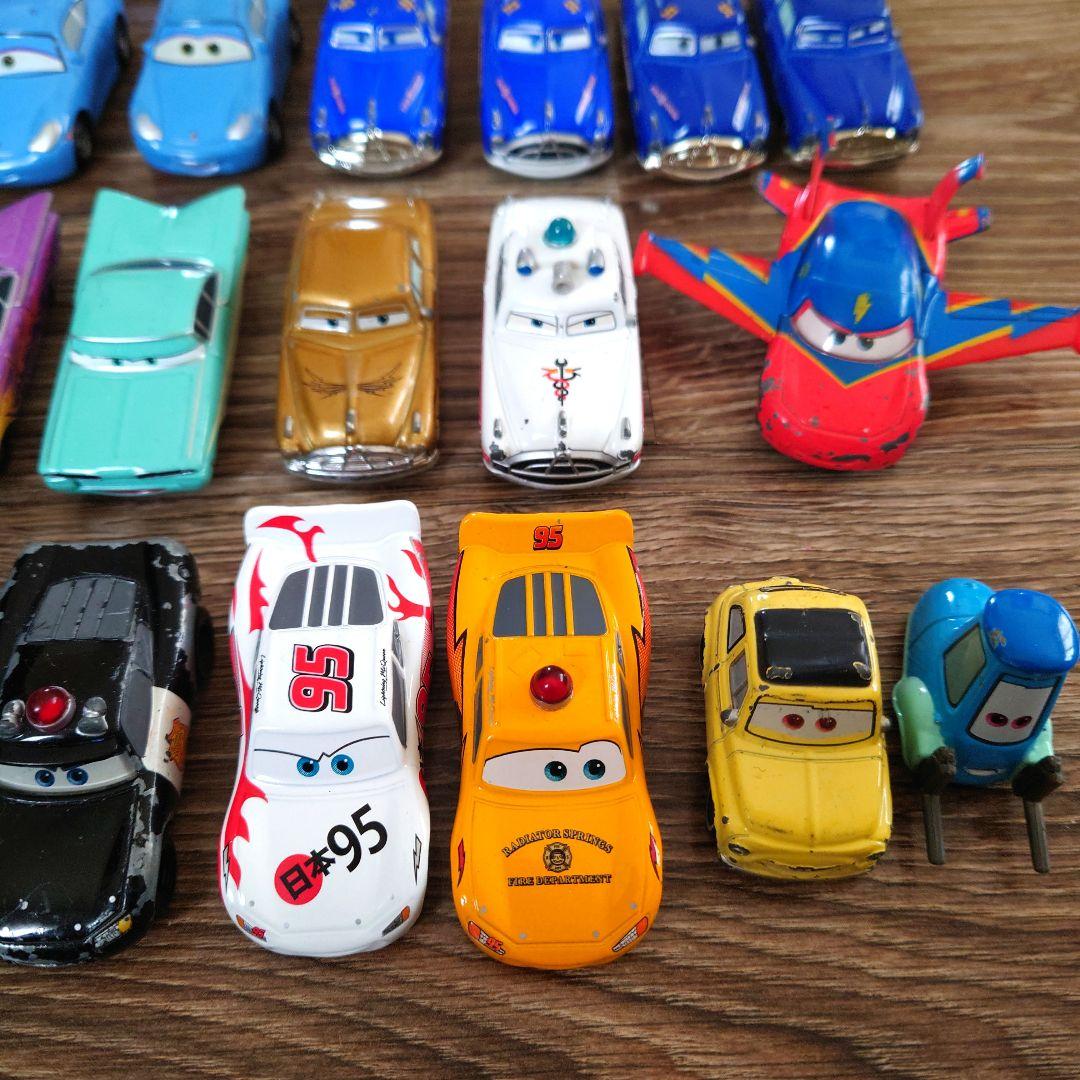 カーズ　トミカ 97台セット
