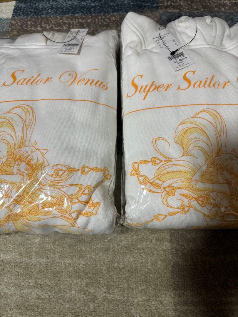 セーラームーン WEGO スウェットパーカー　ヴィーナス 2着セット　愛野美奈子