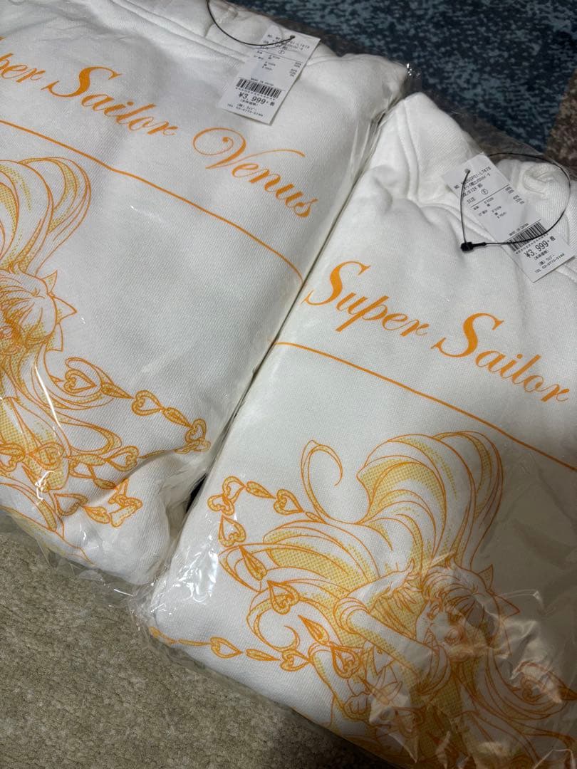 セーラームーン WEGO スウェットパーカー　ヴィーナス 2着セット　愛野美奈子