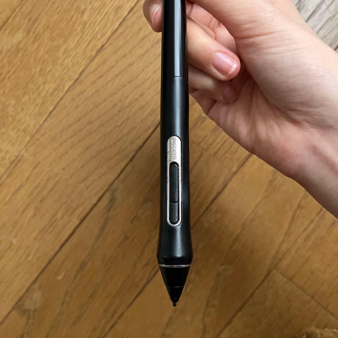 Wacom Cintiq 22 FHD液晶ペンタブレット本体 ACアダプター付き