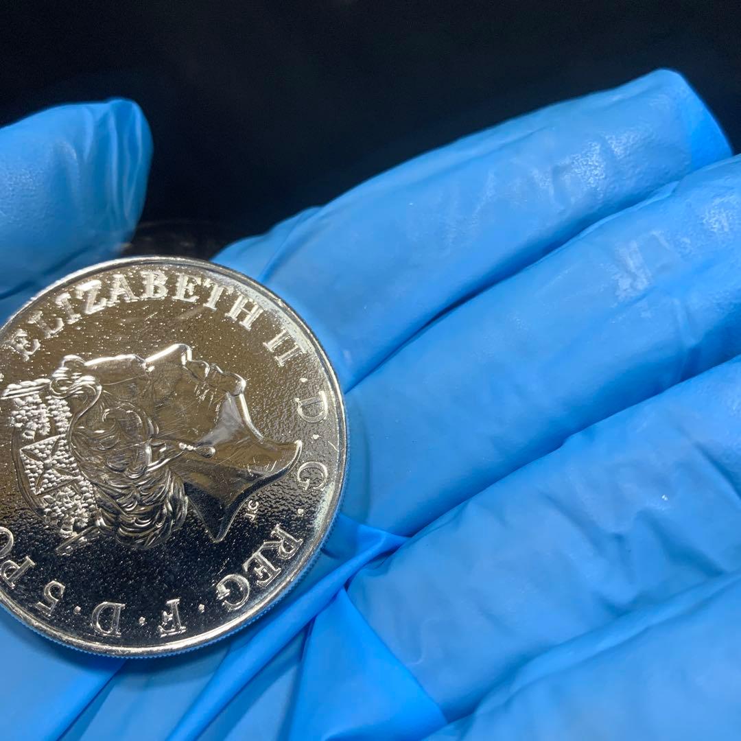 その2 純銀貨　2オンス　クイーンズビースト　2016 ライオン・イングランド