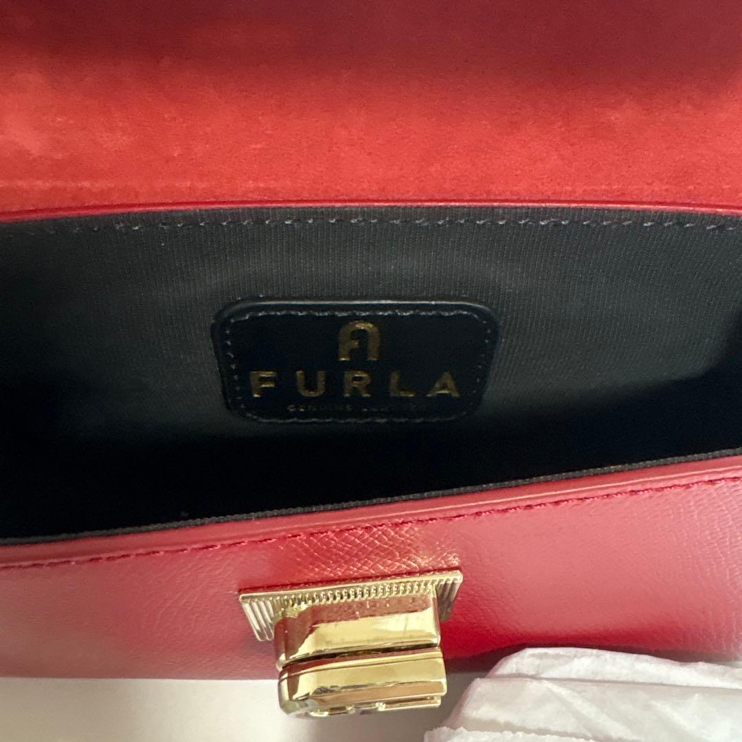 フルラ　ショルダーバッグ