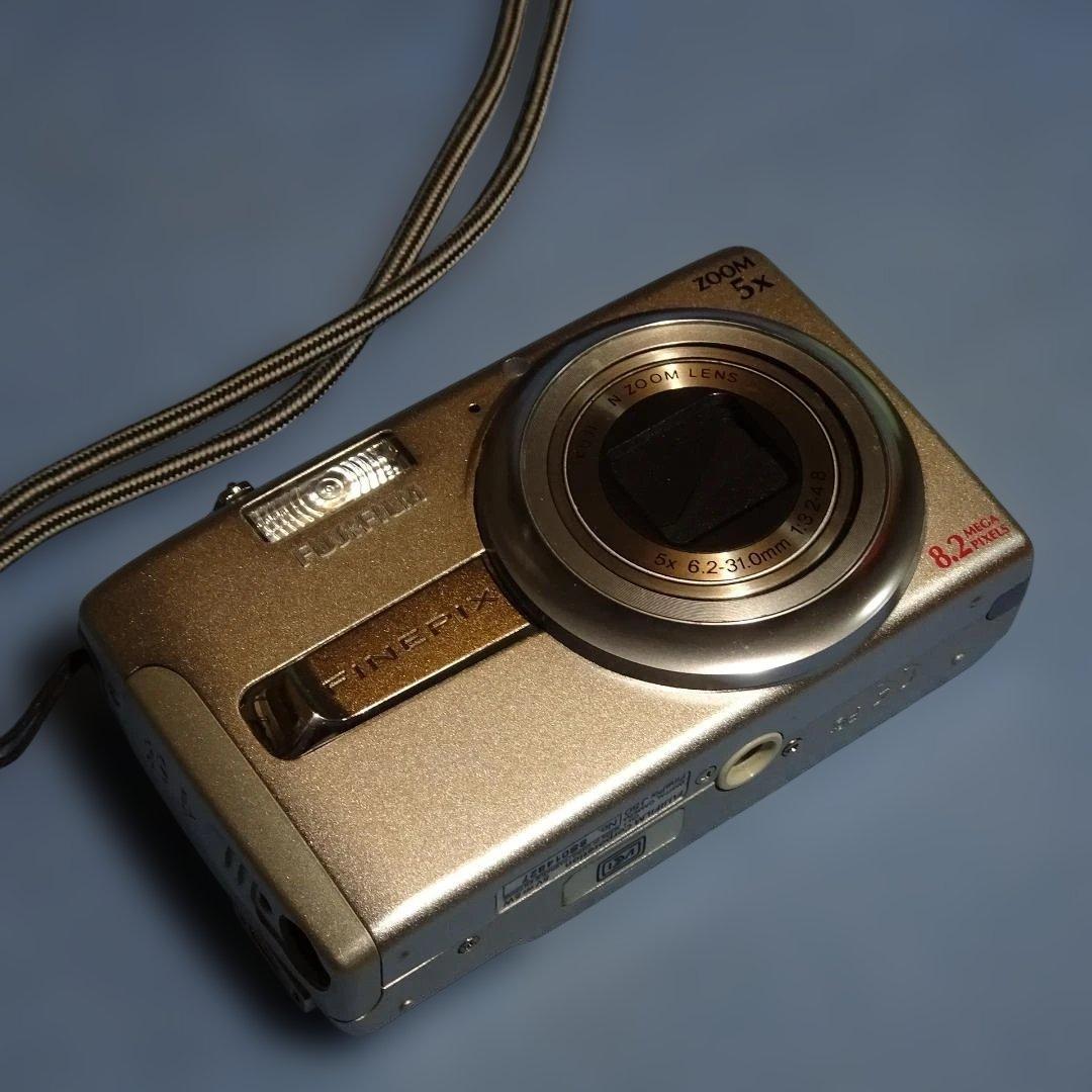 フジフイルム FinePix j50 8.2MP コンパクトデジタルカメラ