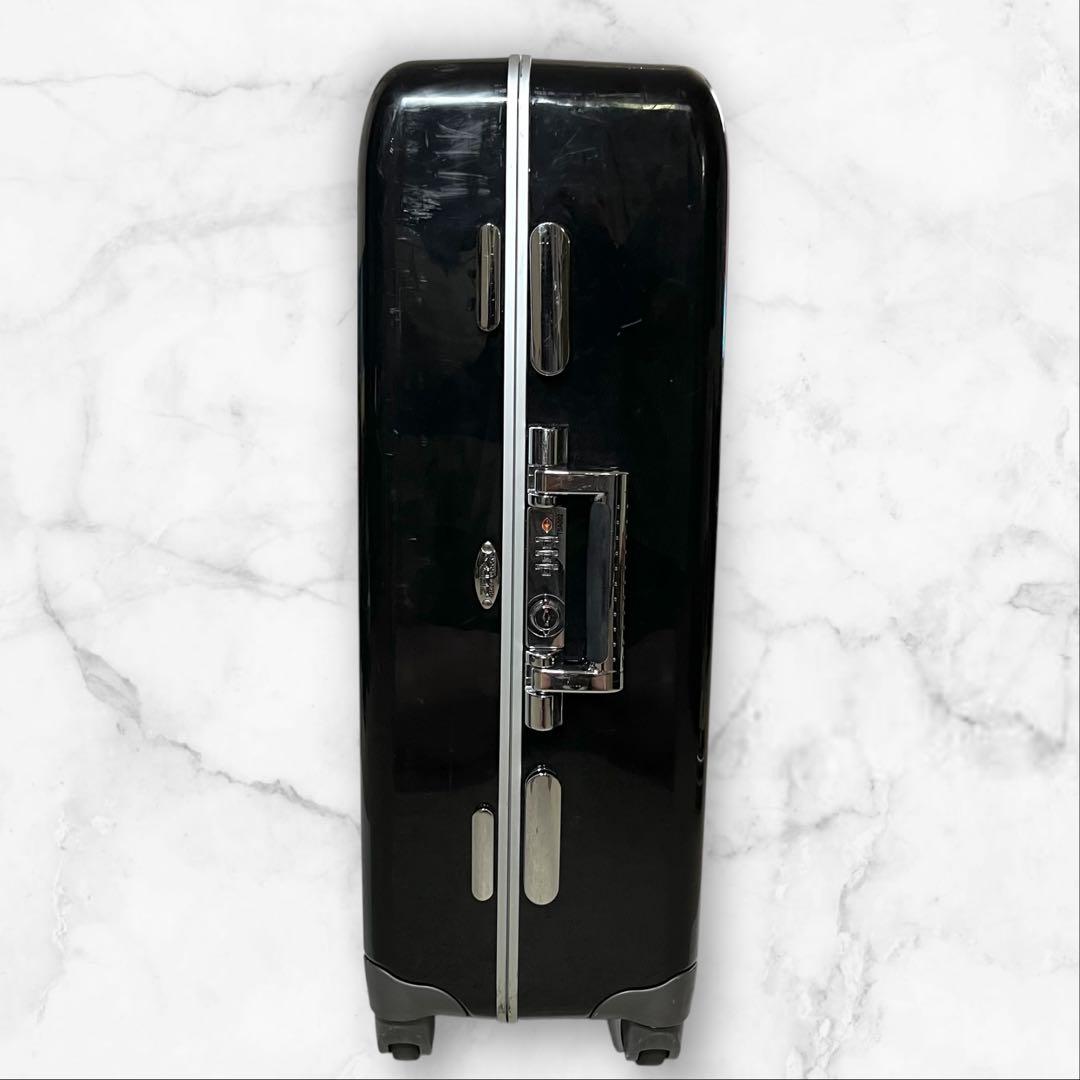 ZERO Halliburton キャリーケース　TSAロック　大容量