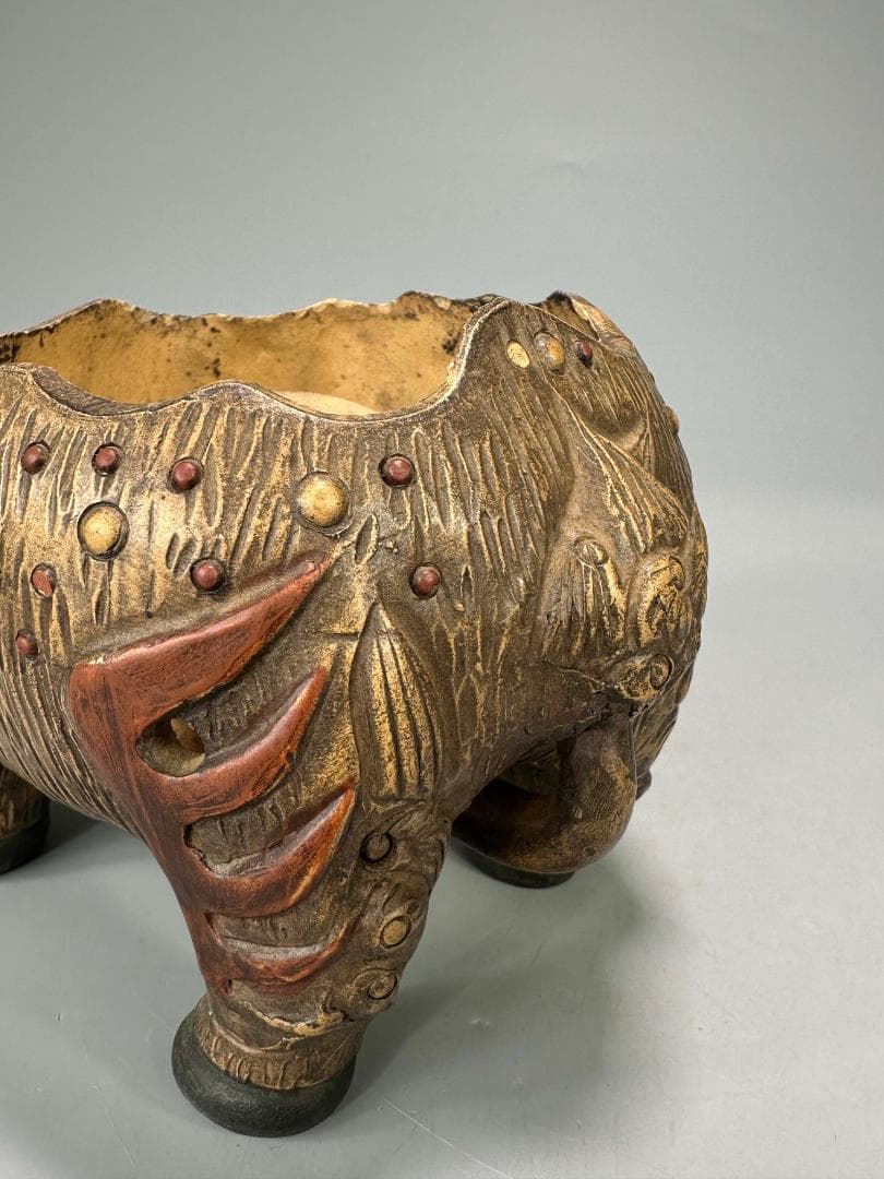 中国美術　中国宜興　紫砂　白泥　加彩紫砂獅子香炉　置物　唐物　古物