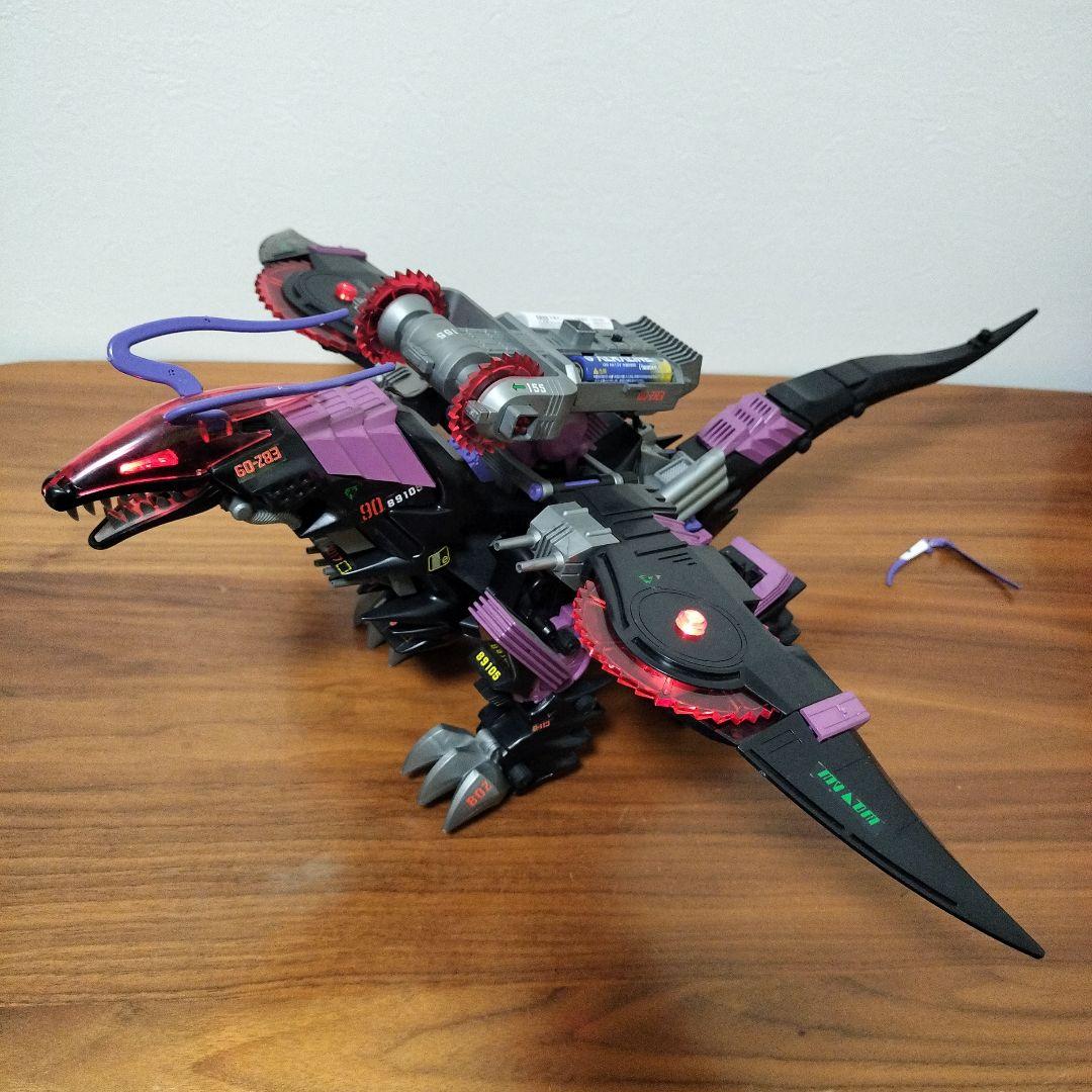 T*a様 メカ生体ゾイド　ギルベイダー