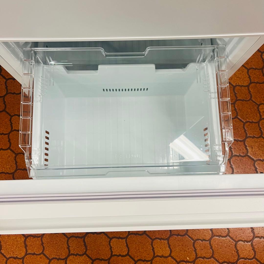 TOSHIBA 冷凍冷蔵庫 GR-V33SC (WU) 2024年製