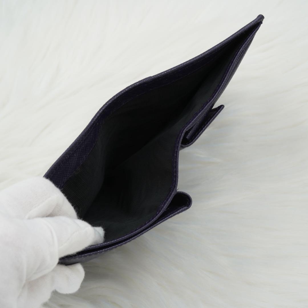 未使用品　箱付き　PRADA プラダ　二つ折り財布　ナイロン　三角プレート　希少