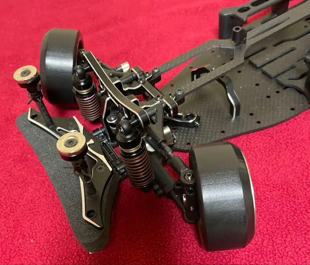 ヨコモ RWDドリフトカー YD-2 カーボンシャーシ アルミパーツ多数