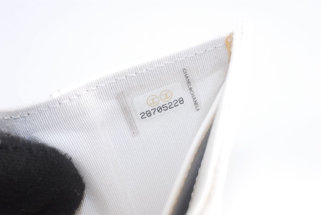 シャネル＊CHANEL＊ボーイシャネル＊キャビアスキン＊三つ折り財布＊マトラッセ